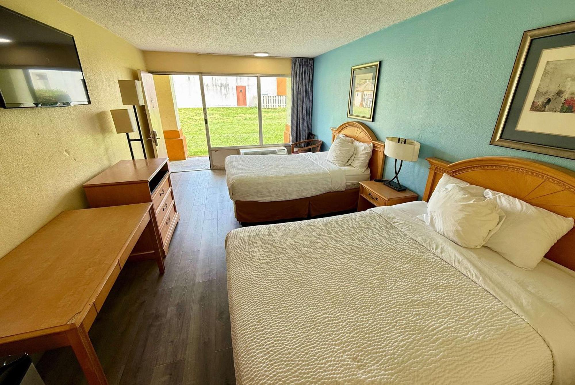 Days Inn By Wyndham Ruther Glen Kings Dominion Area Exterior photo