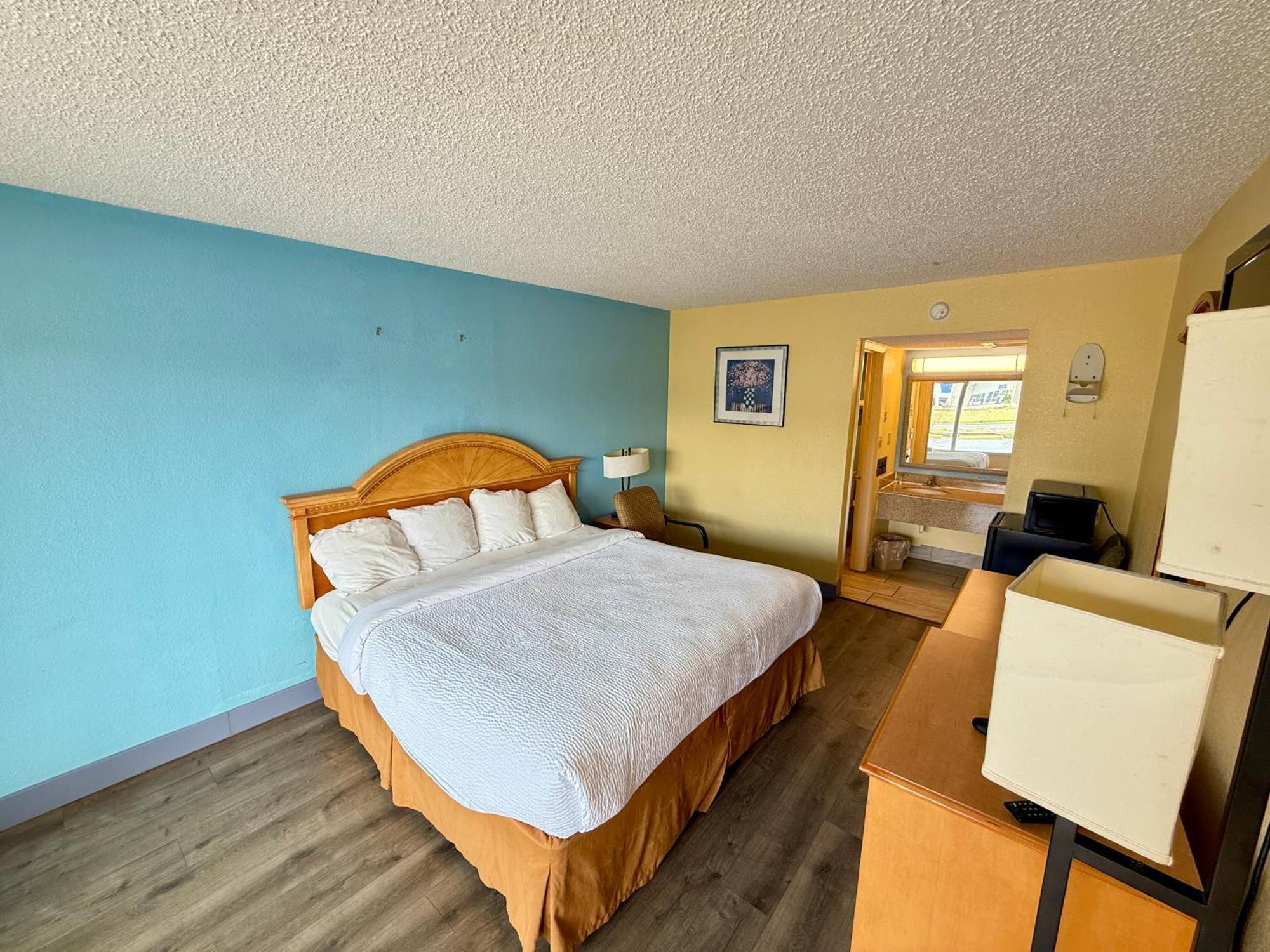 Days Inn By Wyndham Ruther Glen Kings Dominion Area Exterior photo